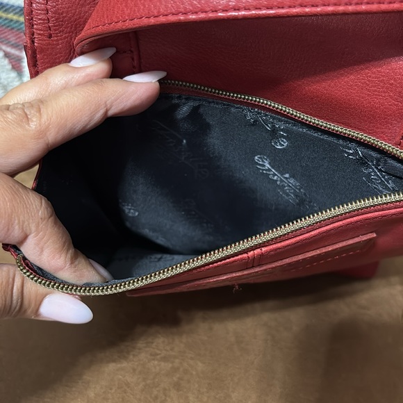 Beautiful Fossil Red Leather Saddle Envelope Crossbody - Picture 5 of 15